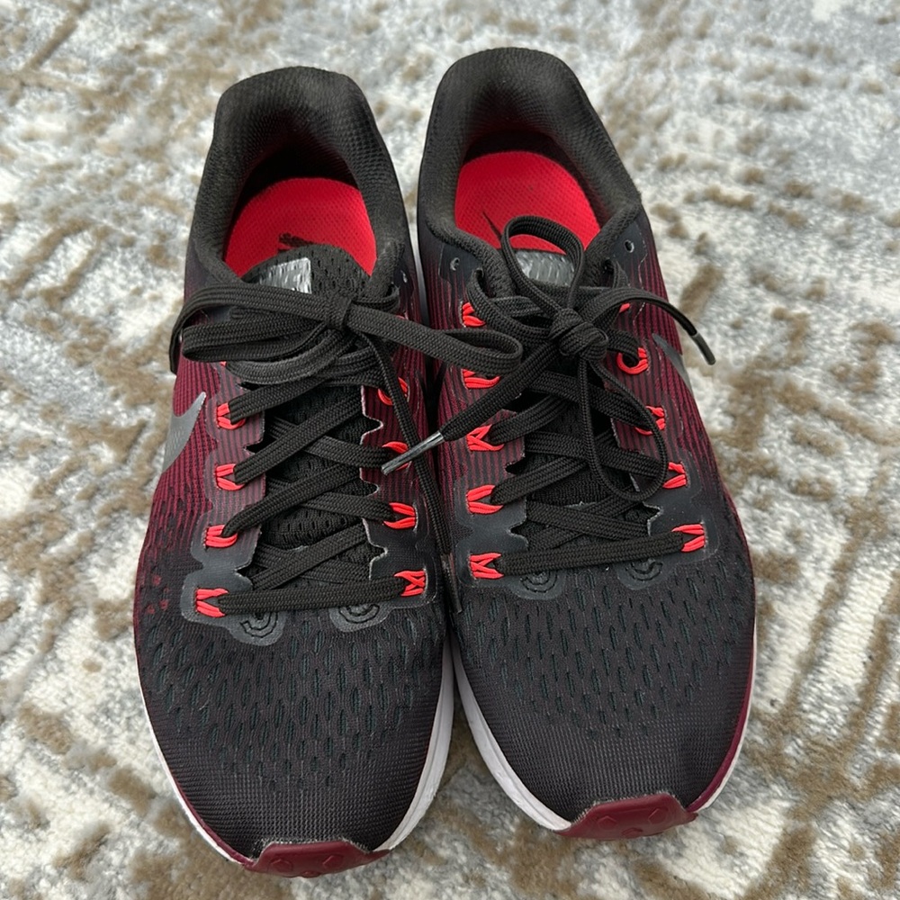 Nike women’s Pegasus size 6.5
